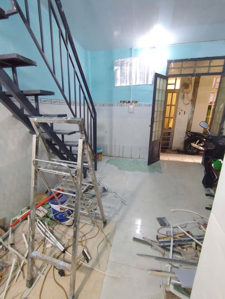 Phòng cho thuê đường Hiệp Bình Chánh Thủ Đức 27m² giá 4.5 triệu - Sẵn sàng giao ngay!