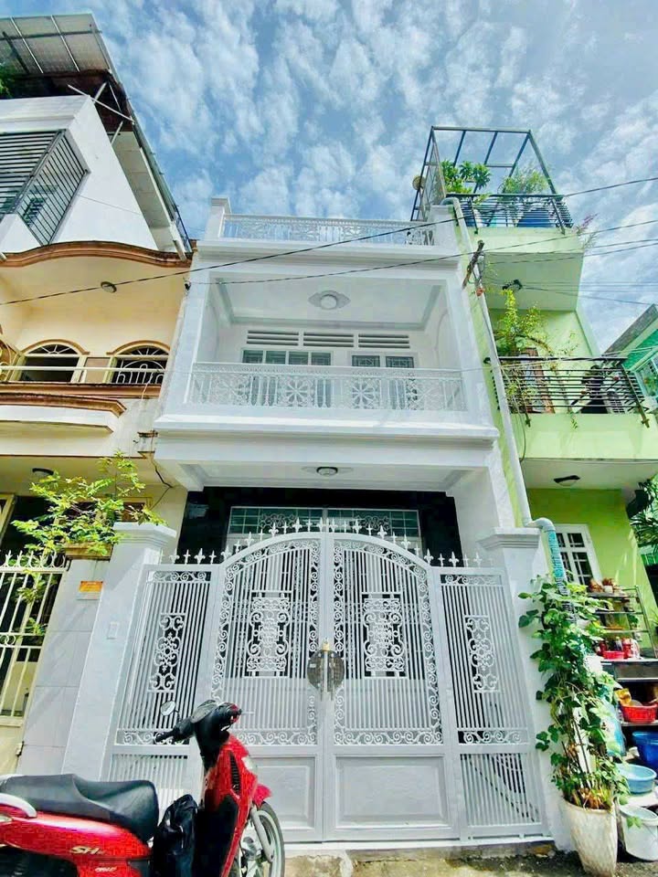 Nhà hẻm xe hơi đường Lò Gốm, quận 6, 56.5m² giá 7.3 tỷ - Đầu tư sinh lời ngay!