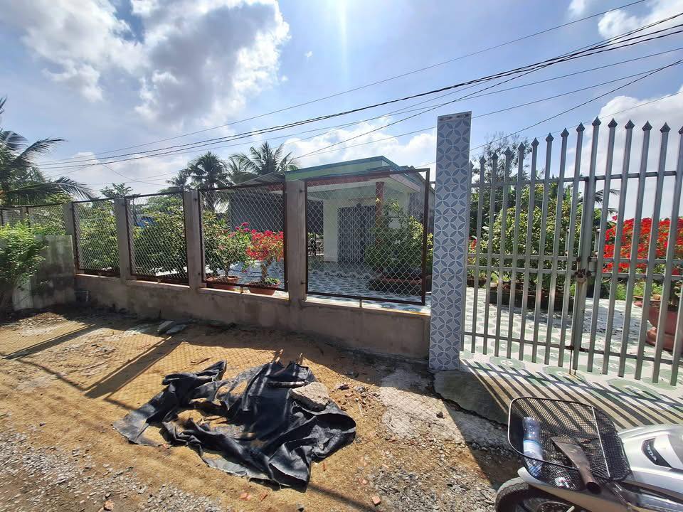 Nhà vườn Thủ Thừa Long An 380m² giá 1.3 tỷ - Cơ hội đầu tư tuyệt vời!