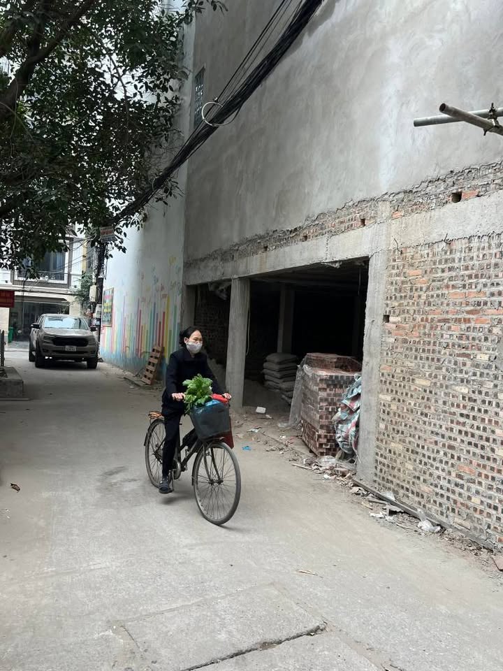 Nhà riêng Cầu Giấy 57m² giá 19.8 tỷ - Thiết kế hiện đại, ô tô tránh thoải mái!