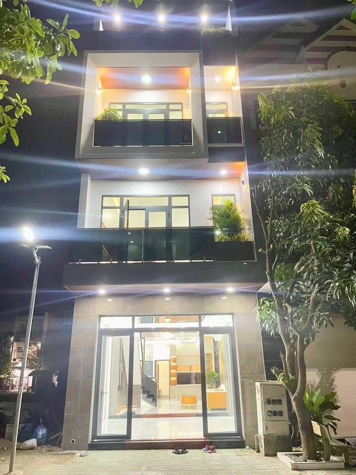 Nhà phố hoàn công 80m² An Phú, Bình Dương giá 6.2 tỷ - Sẵn sàng vào ở!