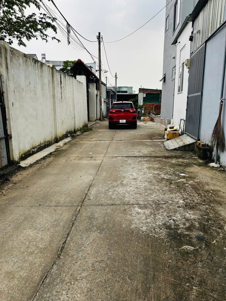 Bán nhà cấp 4 tại Lã Xuân Oai, Quận 9, diện tích 100m² - Giá chỉ 5,75 tỷ