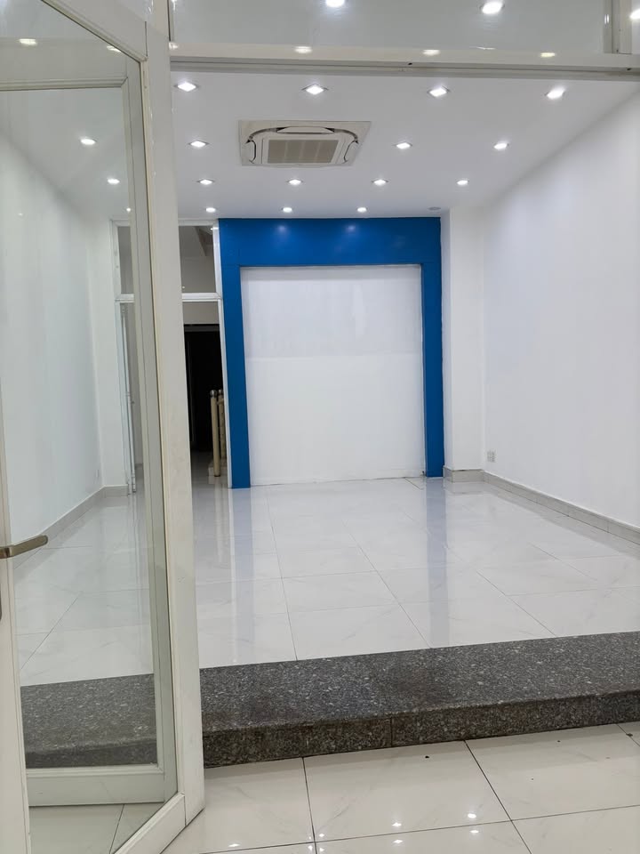 Cho thuê nhà mặt tiền Âu Cơ, Tân Sơn Nhì, 94m² giá 30 triệu - Phù hợp kinh doanh văn phòng!