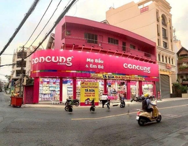 FrontHouse cho thuê tại Út Tịch, Tân Bình 140m² - Vị trí góc 2 mặt tiền hiếm có!