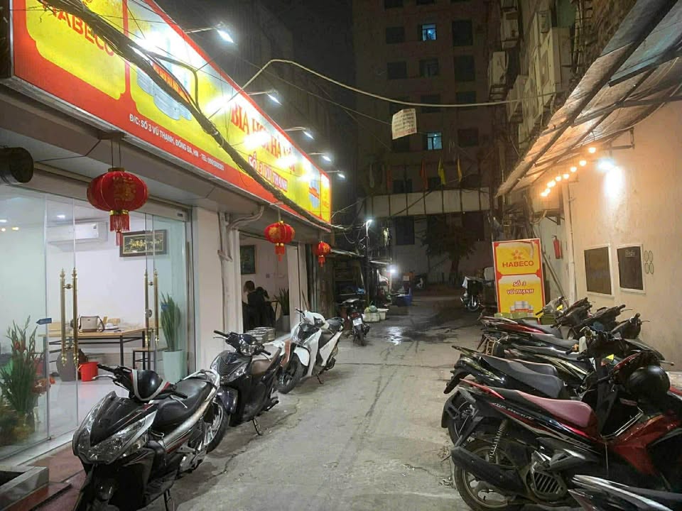 Bán nhà FrontHouse Ngõ 3 Vũ Thạnh, Đống Đa, 200m² giá 8.5 tỷ - Đầu tư sinh lời ngay!