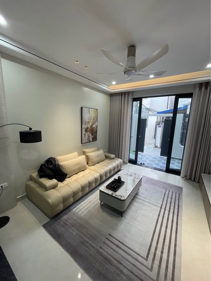 Bán nhà 3 tầng độc lập tại Vĩnh Khê, An Hải, Hải Phòng - Sân cổng riêng, nội thất cao cấp!