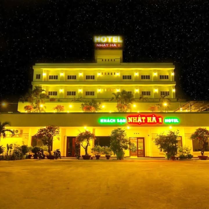 Khách sạn Nhật Hà 1 Cần Thơ 1722m² giá 200 triệu - Đầu tư sinh lời ngay!