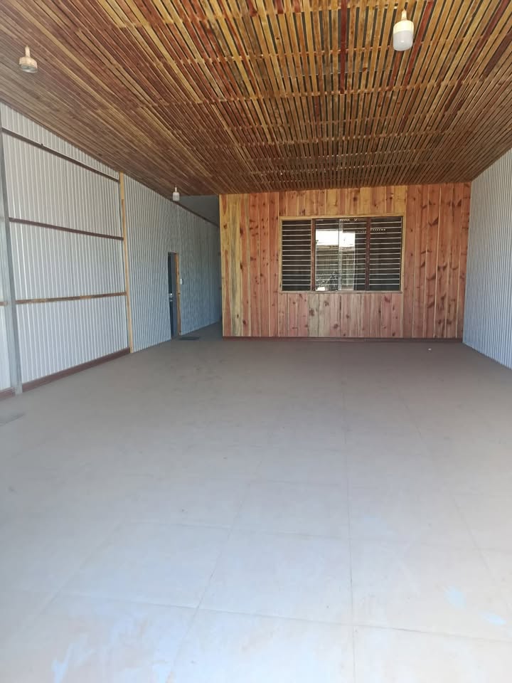 Nhà mặt tiền đường Măng Lin, P7, Đà Lạt 108m² - Giá 4 triệu/tháng, thuận tiện làm kho hoặc ở