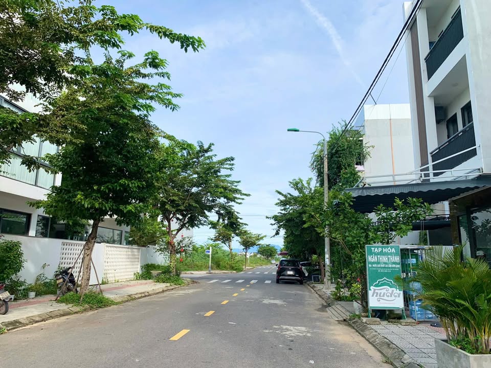 Đất lô góc 2 mặt tiền Đặng Văn Chung, Hòa Quý 140,1m² giá 8 tỷ - Cơ hội đầu tư tuyệt vời!