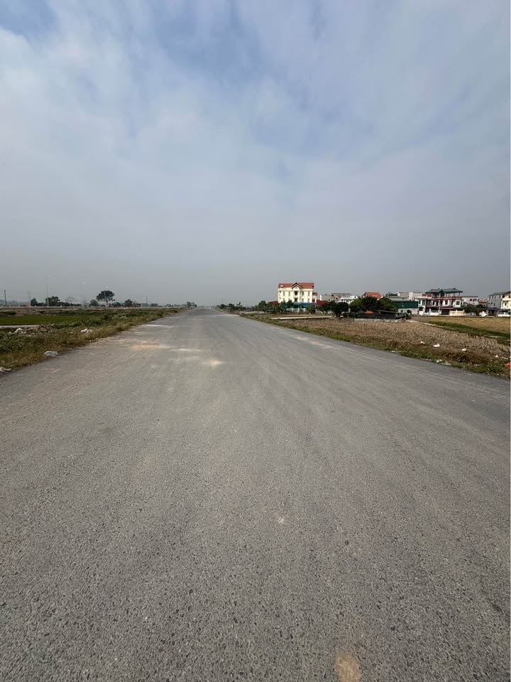 Đất 300m² Trục Chính TDP Bùi, Ninh Xá - Giá Chỉ 5 Tỷ, Tiềm Năng Tăng Giá Cao!