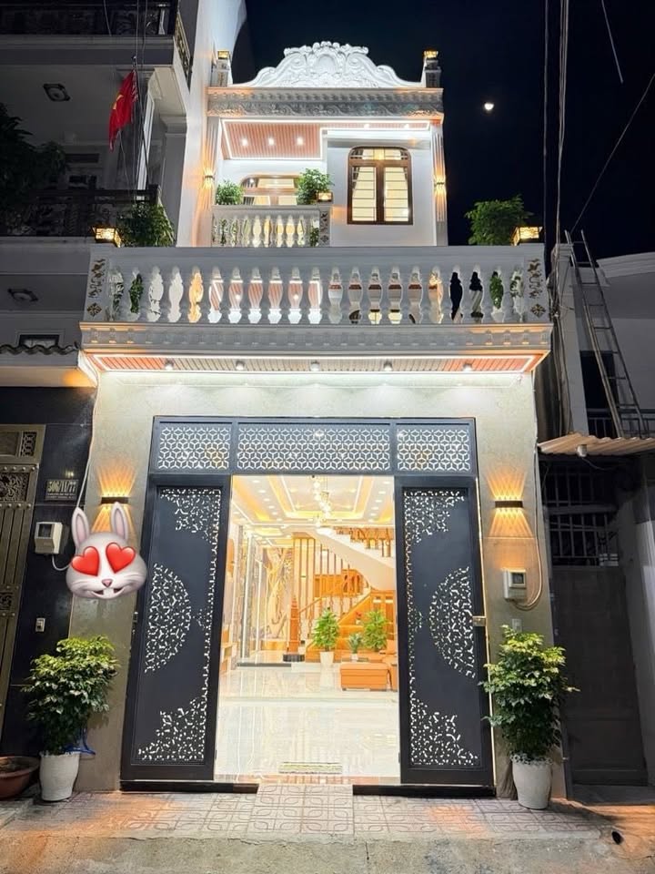 Nhà mặt tiền Trần Quang Cơ, Quận 12, 90m² giá 7.9 tỷ - Tặng nội thất xịn sò!