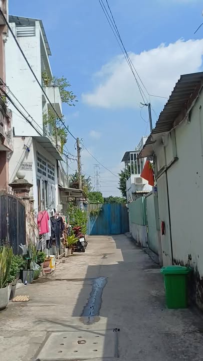 Nhà Hóc Môn 77.5m² giá 3.2 tỷ - Sổ hồng riêng, nội thất đầy đủ!