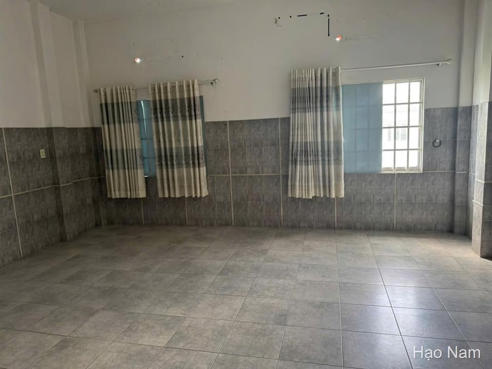 Cho thuê nhà mặt tiền đường Dương Thị Giang, Quận 12 - Giá chỉ 14 triệu!