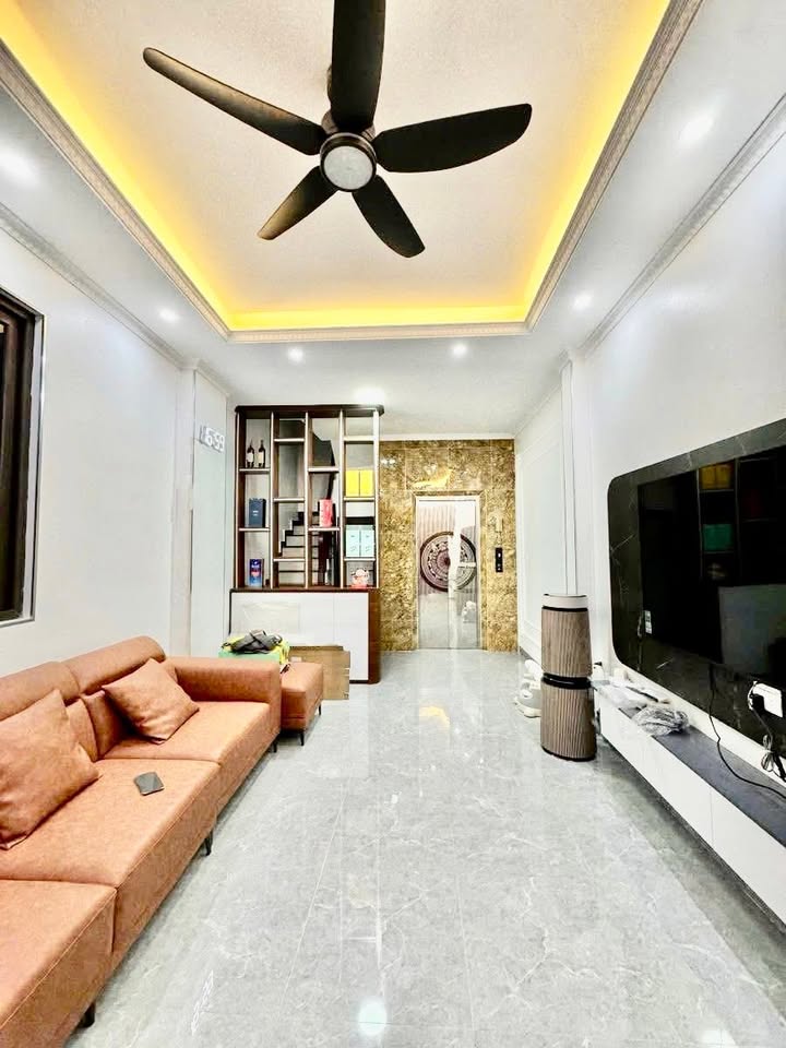 Nhà đẹp Hoàng Hoa Thám, Ba Đình 45m² giá thỏa thuận - Hướng thông thoáng, đón ánh sáng!
