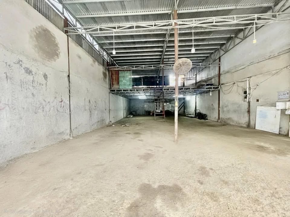 Cho thuê mặt bằng Thích Quảng Đức, Nha Trang 316m² giá 65 triệu - Vị trí đắc địa, kinh doanh tự do!