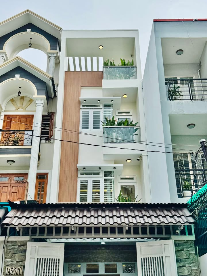 Nhà đẹp Dương Quảng Hàm, Gò Vấp, 88m² giá 12.9 tỷ - Ô tô vào tận nhà!