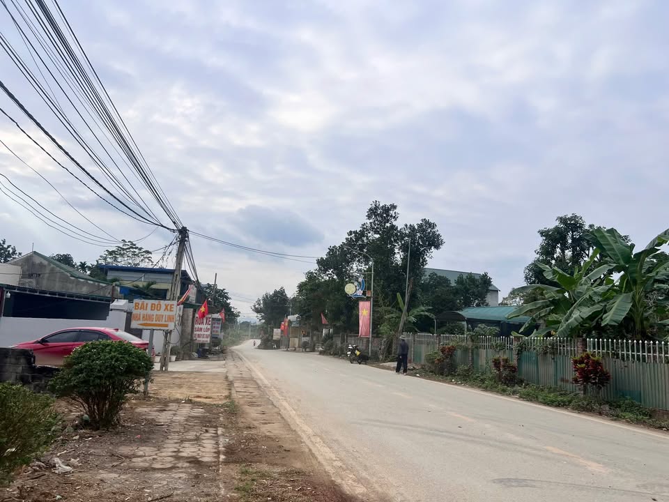 Đất mặt đường trục chính xã Nhuận Trạch 169m² giá 2.191 tỷ - Kinh doanh ngay lập tức!