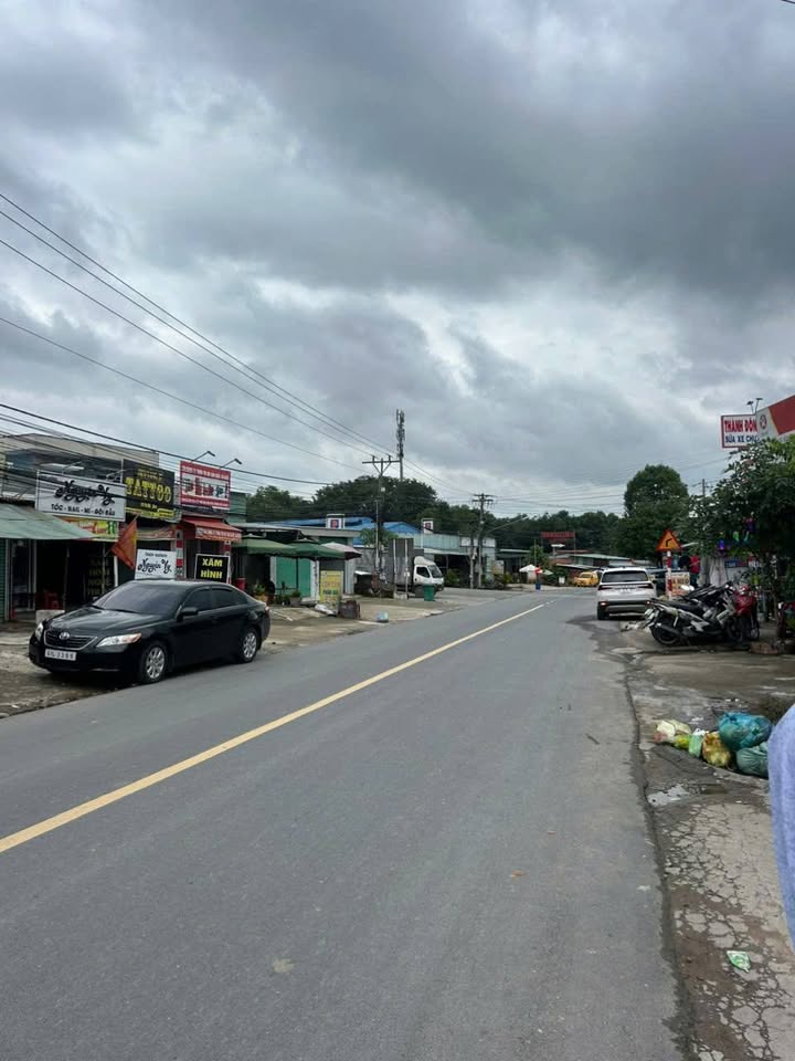 Dãy trọ Tân Hiệp, Tân Uyên 300m² giá 6.5 tỷ - Đầu tư sinh lời ngay!