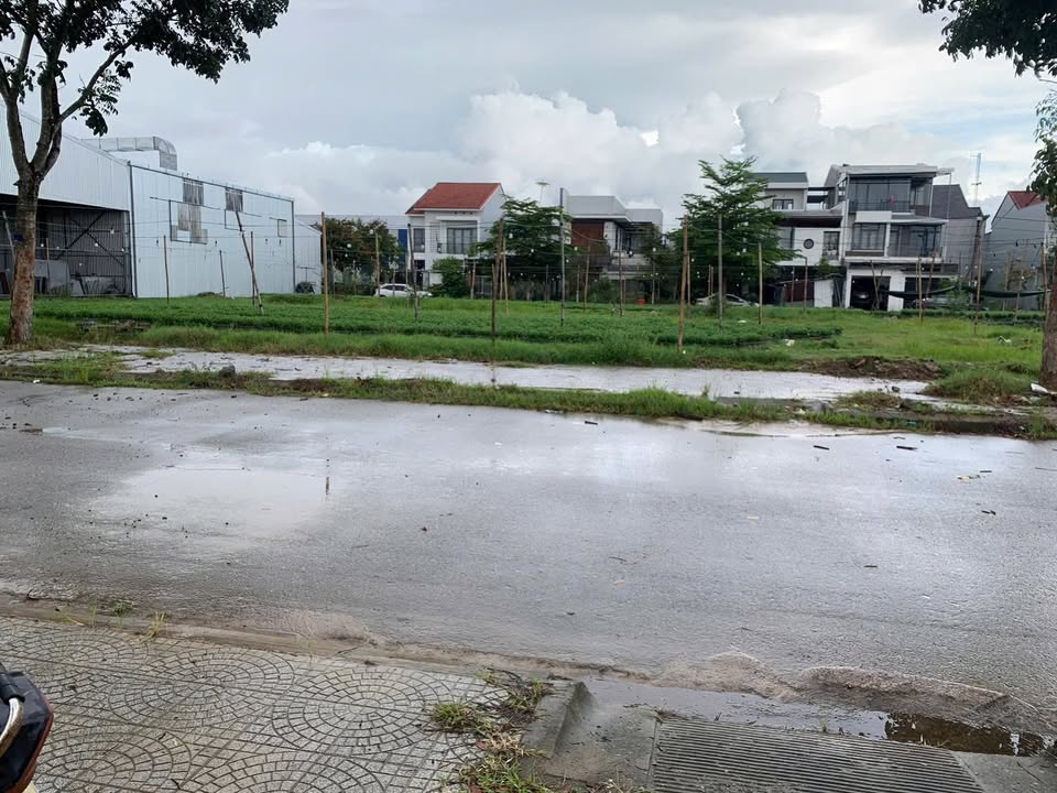 Đất biệt thự Thủy Vân, Huế 302m² giá 6 tỷ - Mặt tiền đường 16,5m