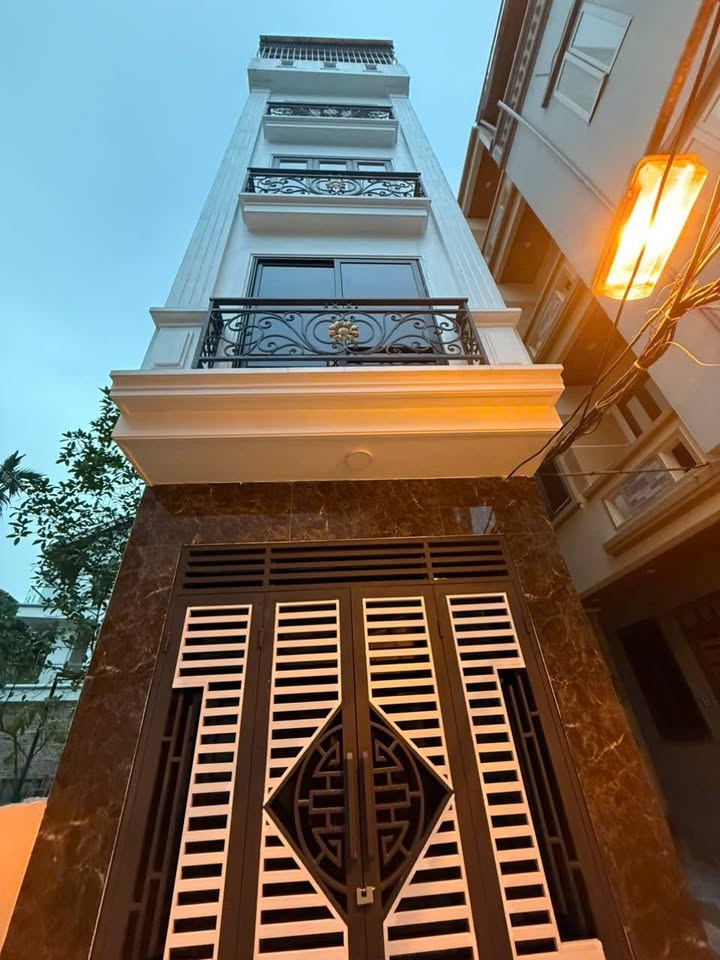 Nhà riêng Tây Mỗ - Nam Từ Liêm 40m² giá 7.9 tỷ - Đầy đủ tiện ích sống!