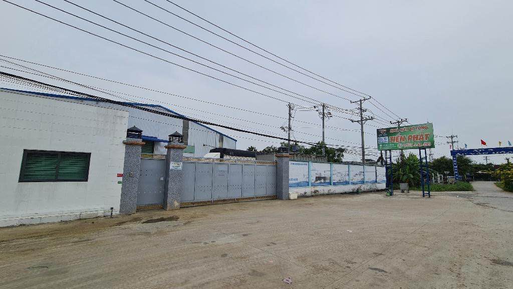 Warehouse mặt tiền đường ĐT 830, Bến Lức 7,900m² giá 75 tỷ - Đầu tư sinh lời ngay!