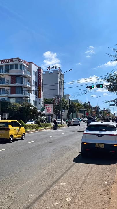 FrontHouse mặt tiền Nguyễn Tất Thành, Pleiku 92m² giá 6.1 tỷ - Cơ hội đầu tư sinh lời!