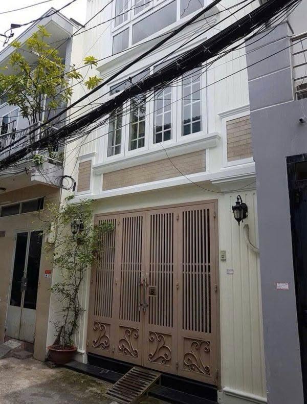 Nhà phố Âu Cơ, Quận 11, 24m² giá 5.6 tỷ - Chính chủ cần bán gấp!
