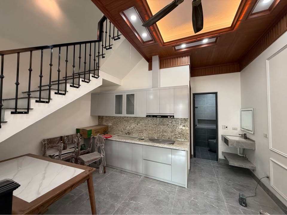 Nhà phố 3 tầng Ninh Sơn 80m² giá 4 tỷ - Thiết kế sang trọng, ô tô vào tận nhà!