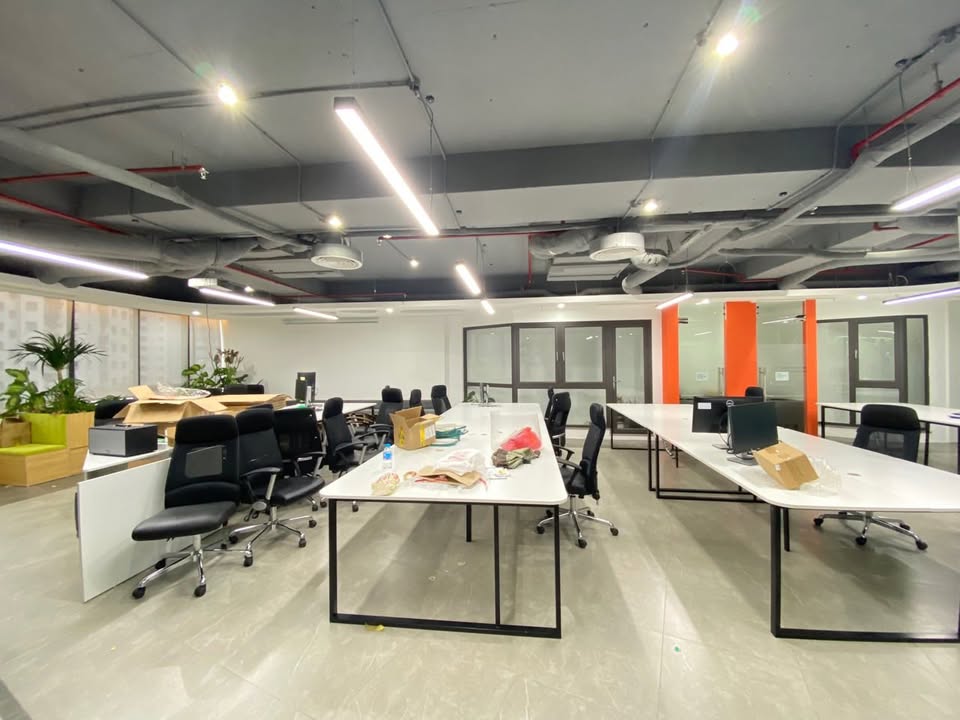 Cho thuê văn phòng Royal City Nguyễn Trãi 157m² chỉ 2.444.000 VND - Không thể bỏ lỡ!