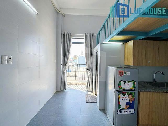 Căn hộ cho thuê tại Tân Phú 50m² giá thỏa thuận - Ban công lớn thoáng mát!