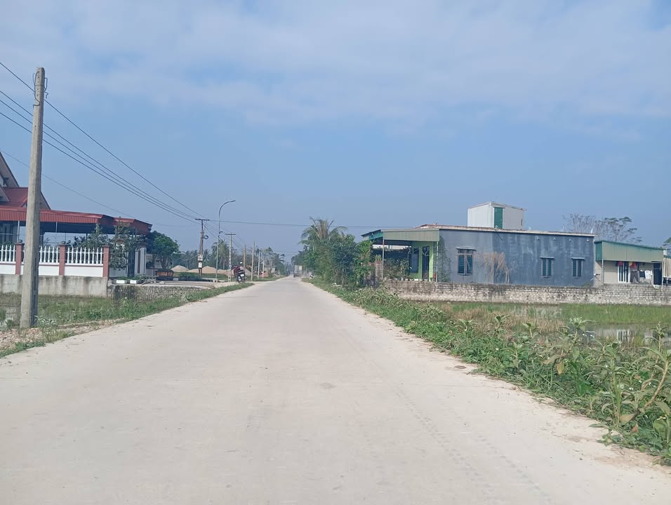 Đất nền Quảng Long 150m² chỉ 800 triệu - Hai mặt tiền hướng Nam thoáng mát!