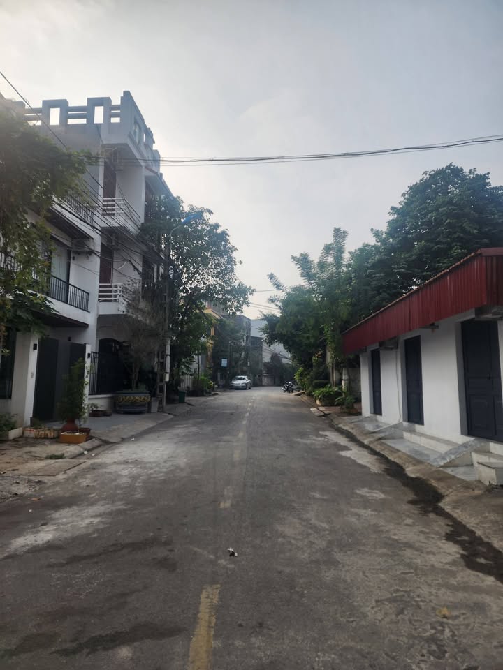 Đất nền phố Hàm Nghi, Việt Trì 87m² giá chỉ 4 triệu/m² - Cơ hội đầu tư tuyệt vời!