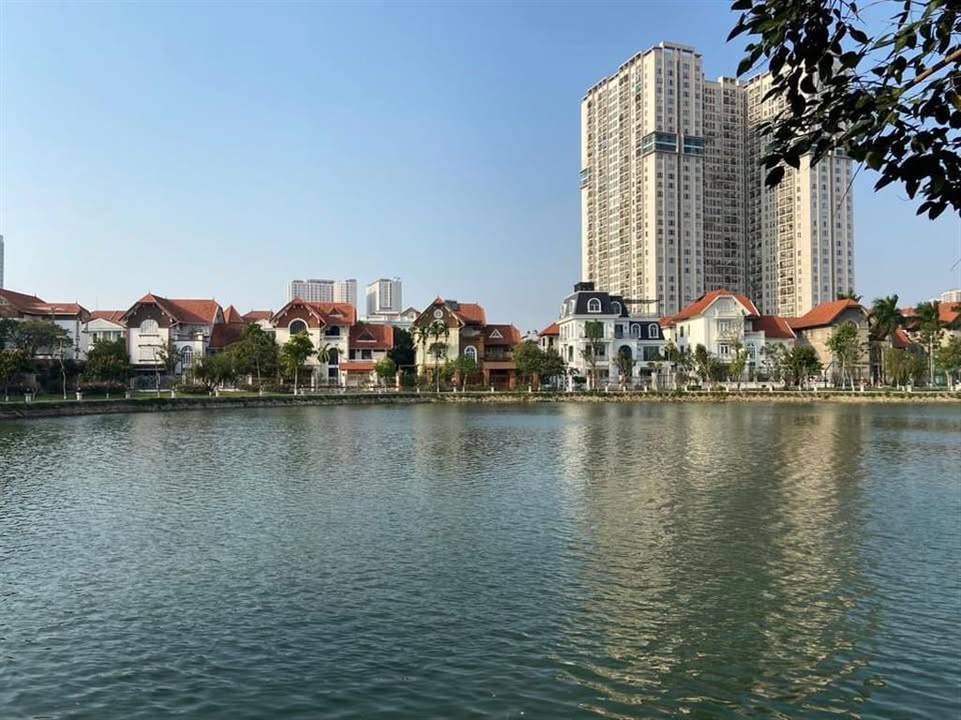 Biệt thự An Khánh Hoài Đức 210m² giá 30 tỷ - Sổ đỏ chính chủ, giao dịch nhanh chóng!