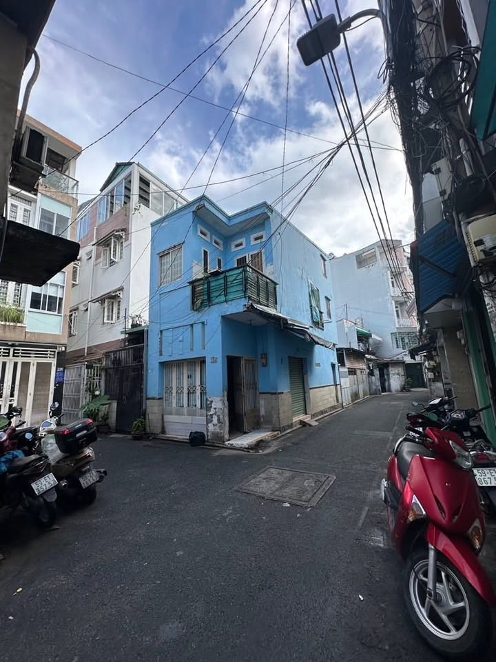 Nhà phố Hoàng Hoa Thám, Phú Nhuận 42m² giá 8 tỷ - Hẻm xe hơi đỗ cửa!