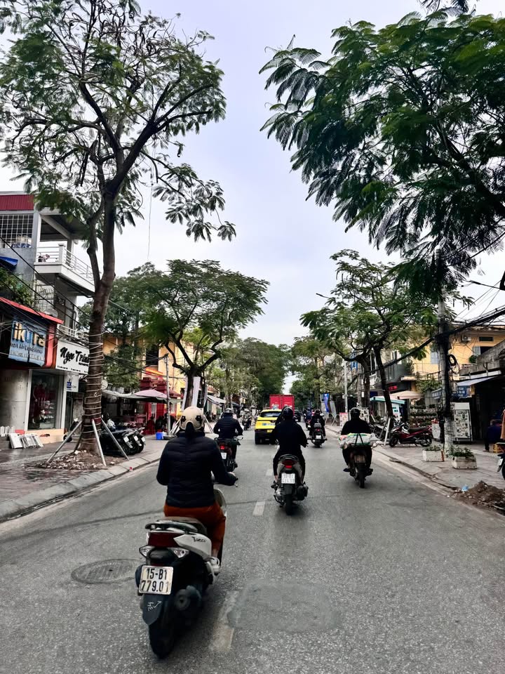 Cho thuê nhà mặt đường Lương Khánh Thiện 40m² giá 15 triệu - Kinh doanh thuận lợi!