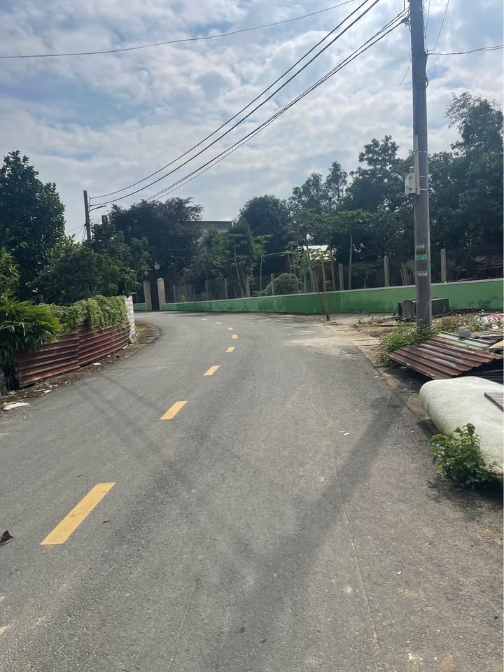 Đất nền Hòa Tiến Đà Nẵng 100m² giá 1.85 tỷ - Mặt tiền đường nhựa 7.5m thuận lợi