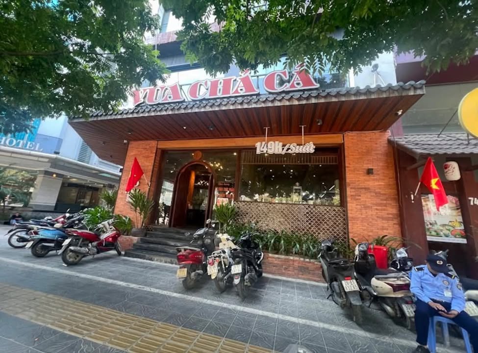 Cho thuê nhà mặt phố Trần Thái Tông, Cầu Giấy 100m² - Vị trí kinh doanh lý tưởng!