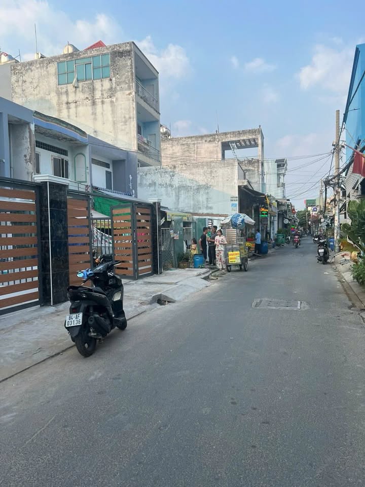 Nhà cho thuê đường Lê Đình Cẩn, Tân Tạo, Bình Tân 50m² - Giá chỉ 8 triệu/tháng