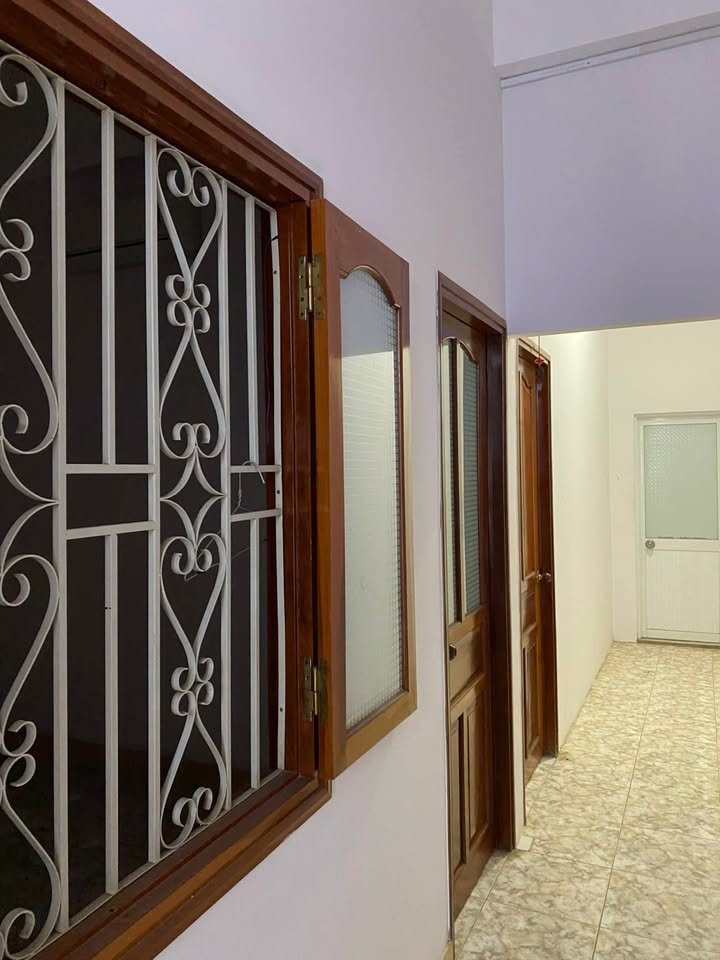 Nhà 3 tầng mặt tiền Hồng Lĩnh, Nha Trang 82.6m² - Vị trí trung tâm, kinh doanh thuận lợi!