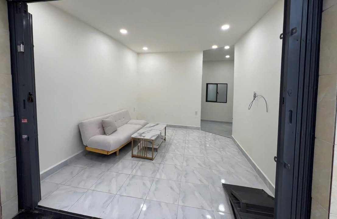 Nhà nhỏ xinh Phương Sài 38.4m² giá 1.88 tỷ - Pháp lý rõ ràng, sẵn sàng ở ngay!
