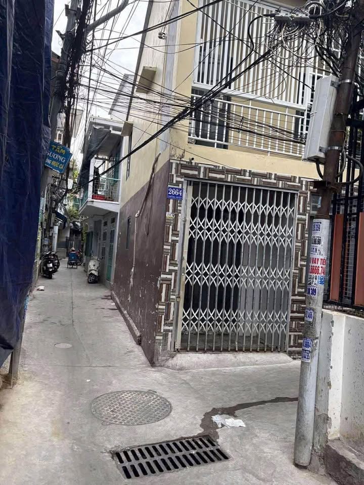 Nhà 2 tầng mặt tiền đường Thống Nhất, Nha Trang 28m² giá 2.48 tỷ - Sổ hồng chính chủ