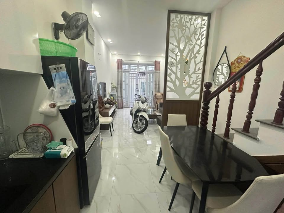 Nhà 3 tầng đường Trương Định Nha Trang 37m² giá 3.55 tỷ - Sẵn sàng vào ở ngay!