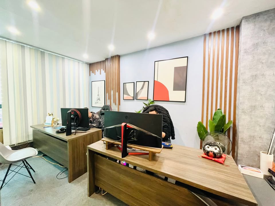 Văn phòng cho thuê 35m² tại Ngụy Như Kon Tum, Thanh Xuân - Giá chỉ 7,5 triệu/tháng!