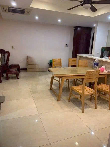 Chung cư Mandarin Garden Cầu Giấy 130m² giá 25 triệu - Nội thất đầy đủ, vào ở ngay!