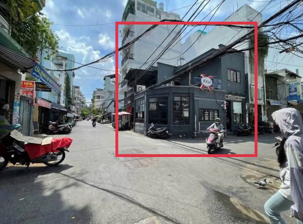 Cho thuê FrontHouse đường Nguyễn Trãi, quận 1 - Diện tích 90m², vị trí kinh doanh đắc địa