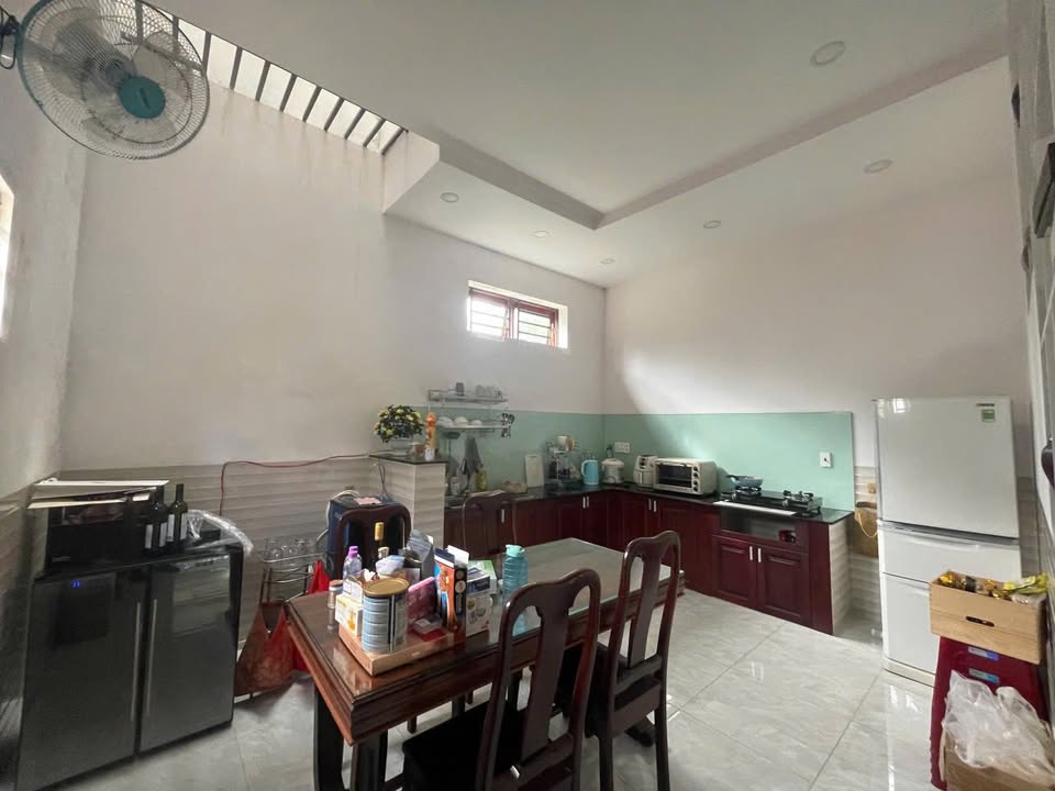 Nhà hẻm 221 Phước Long Nha Trang 80m² giá 5.7 tỷ - Gần biển chỉ 7 phút!
