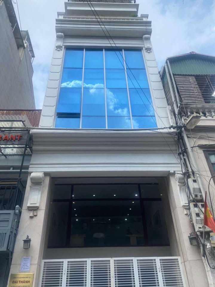 Cho thuê mặt bằng kinh doanh đường Đào Duy Từ, Hoàn Kiếm, 30m² - Phù hợp mọi mô hình kinh doanh!