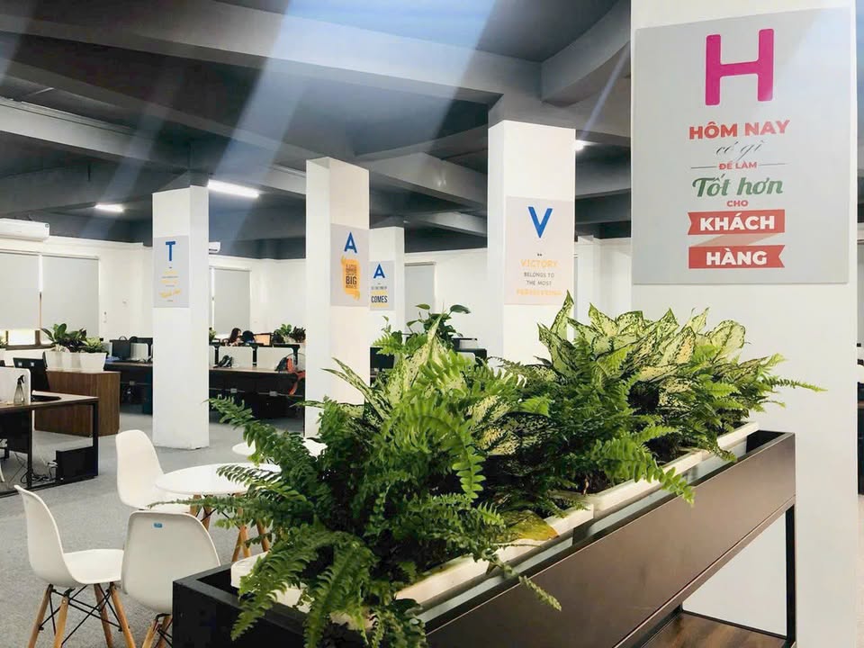 Cho thuê mặt bằng kinh doanh ngõ 879 Đê La Thành 320m² - Phù hợp làm văn phòng