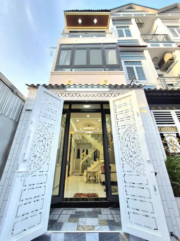 Nhà 2 Lầu Đường Nguyễn Bình, Phú Xuân, Nhà Bè 24m² giá 1.69 tỷ - Sẵn sàng vào ở!