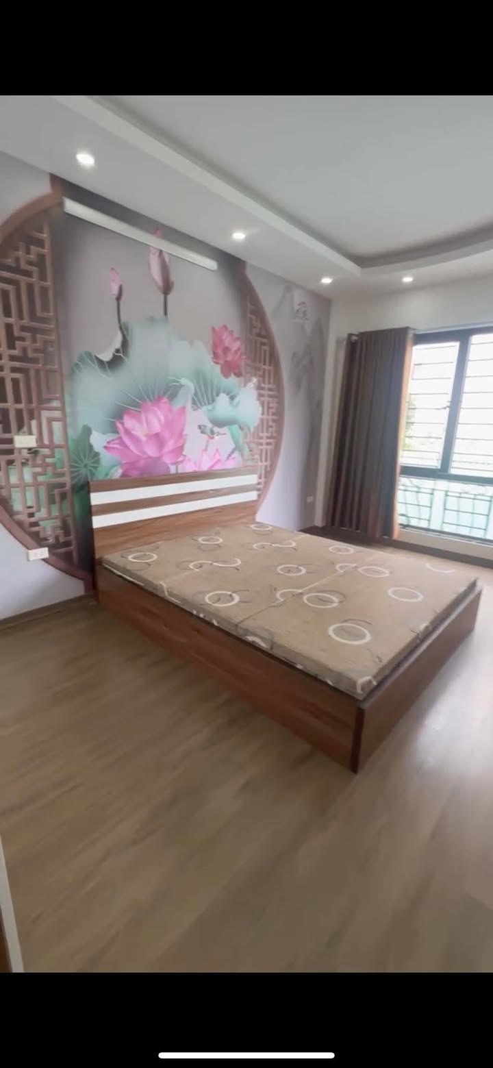 Nhà phố Kim Mã 30m² giá 6.4 tỷ - Thiết kế hiện đại, chính chủ!